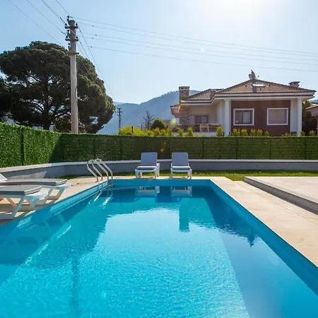 Villa Angel B Camdibi Family Only